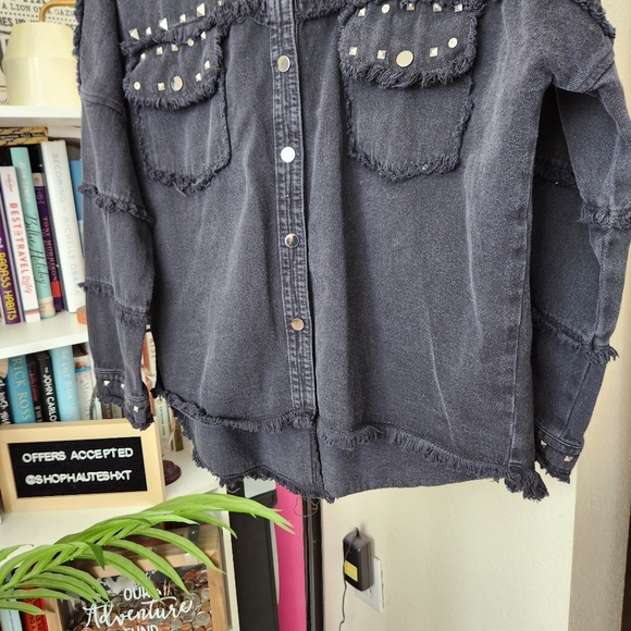 Zara Black Frayed and Studded Denim Jean Long Sleeve Shirt Jacket Shacket - Picture 2 of 5